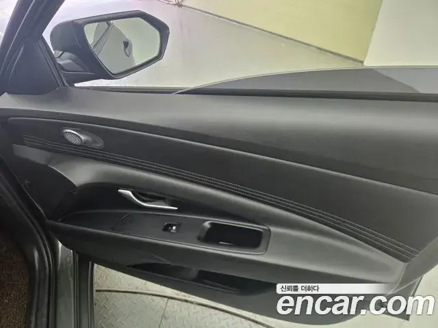 Hyundai The New Avante Hybrid 2021 — Photo 3/18