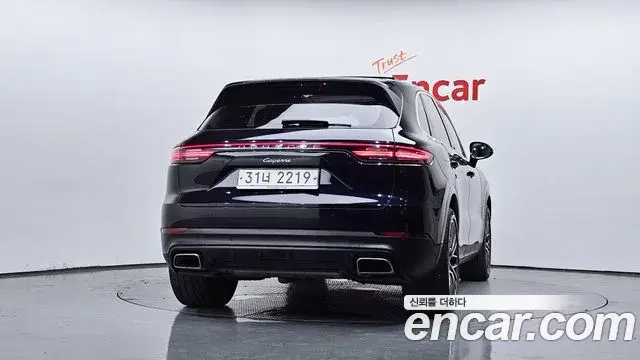 Porsche Cayenne 2019 — Фото 4/20