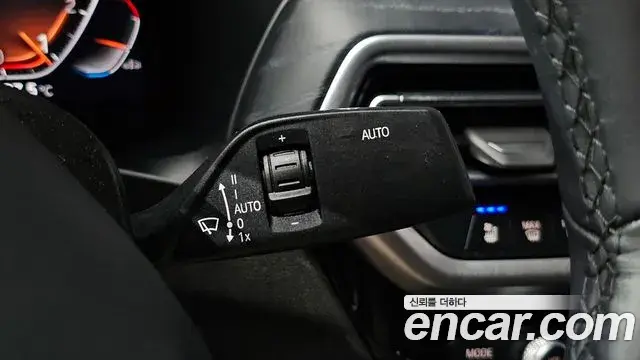 BMW X4 2025 — Photo 30/35