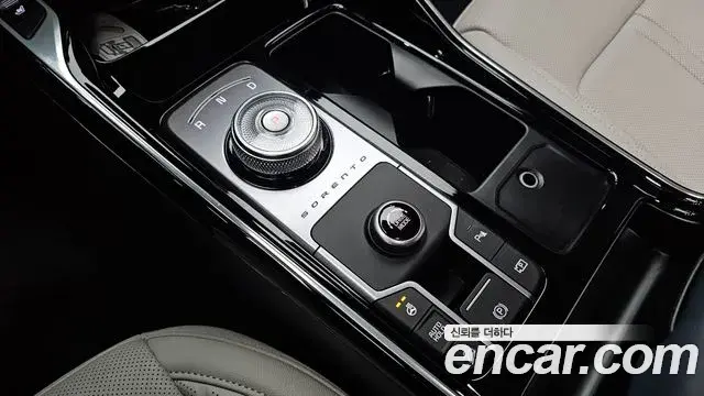 Kia Sorento 2024 — Фото 9/20