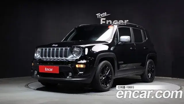 Jeep Renegade 2022 — ფოტო 32/32