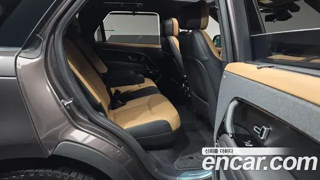 Land Rover Range Rover Sport 2025 — Photo 33/34