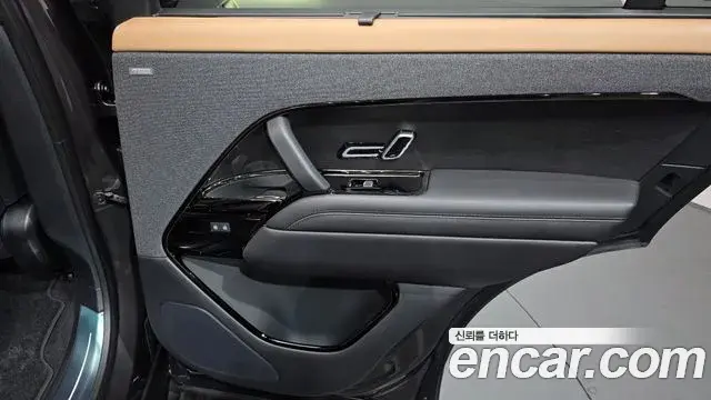 Land Rover Range Rover Sport 2025 — Photo 2/34