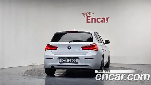BMW 1 Series 2018 — Фото 4/20