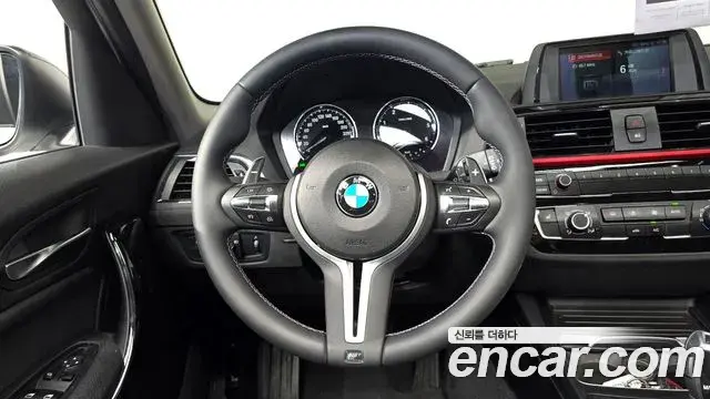 BMW 1 Series 2018 — Фото 14/20