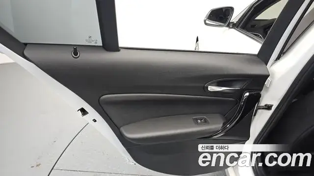 BMW 1 Series 2018 — ფოტო 6/31