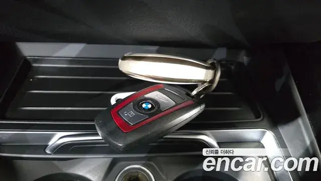 BMW 1 Series 2018 — ფოტო 20/31