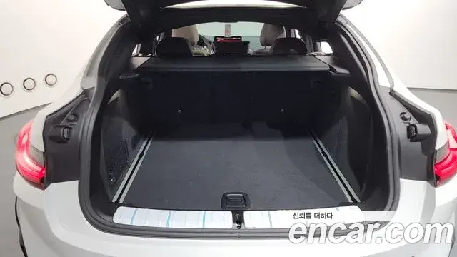 BMW X4 2025 — ფოტო 29/34