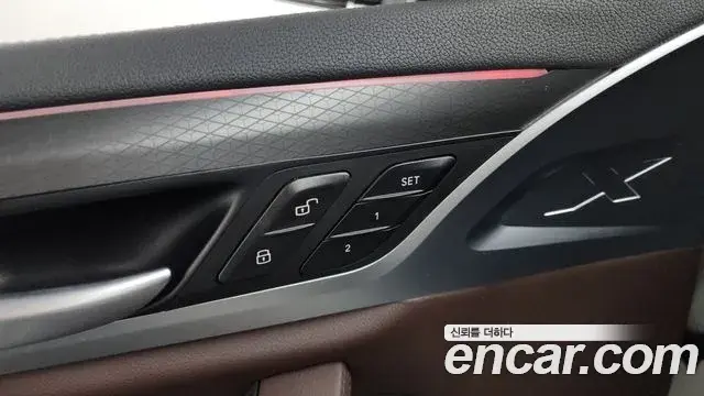 BMW X4 2025 — ფოტო 32/34