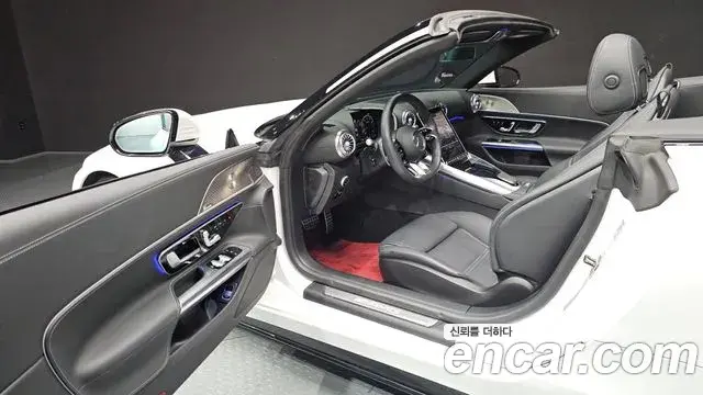 Mercedes-Benz SL-Class 2023 — Şəkil 31/37