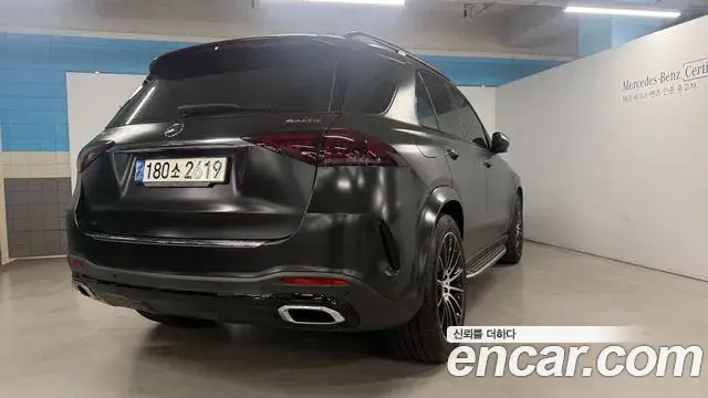 Mercedes-Benz GLE-Class 2022 — Фото 1/20