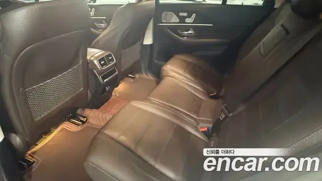 Mercedes-Benz GLE-Class 2022 — Фото 8/20