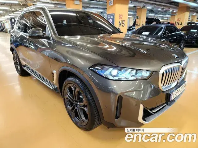 BMW X5 2024 — Фото 3/20