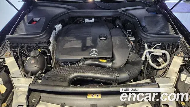 Mercedes-Benz GLC-Class 2023 — Фото 5/17