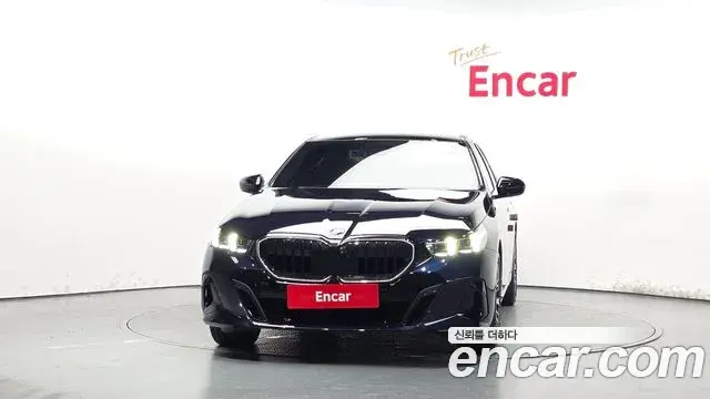 BMW 5 Series 2026 — Şəkil 16/34