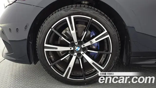 BMW 5 Series 2026 — Şəkil 9/34