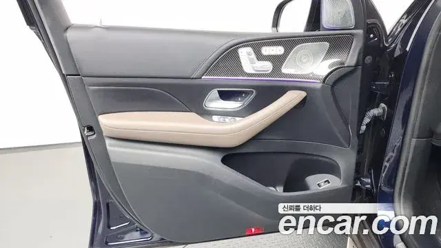 Mercedes-Benz GLE-Class 2021 — ფოტო 23/39
