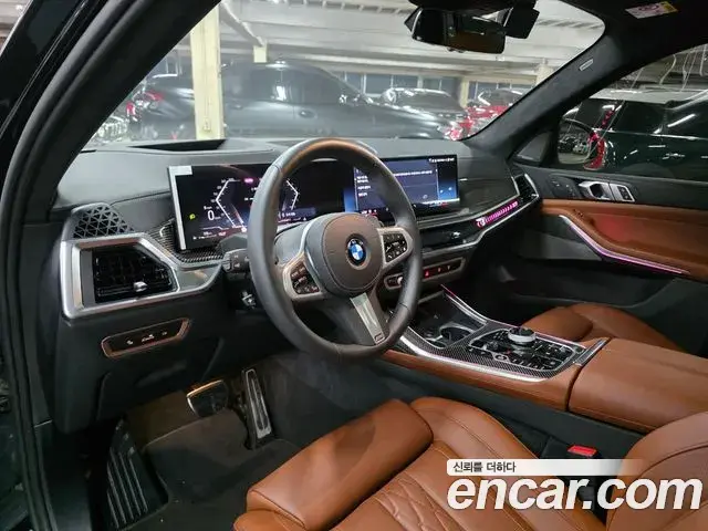 BMW X7 2025 — Photo 10/20