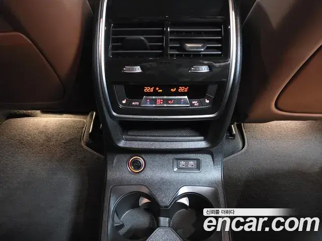 BMW X7 2025 — Photo 12/20
