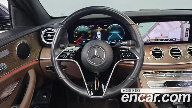 Mercedes-Benz E-Class 2021 — Фото 14/20