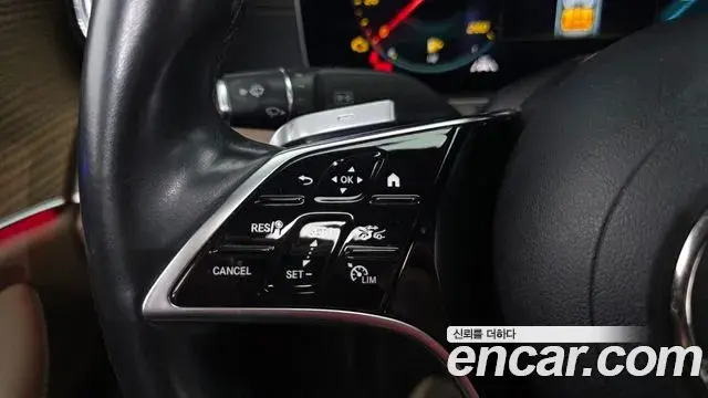 Mercedes-Benz E-Class 2021 — Фото 16/20