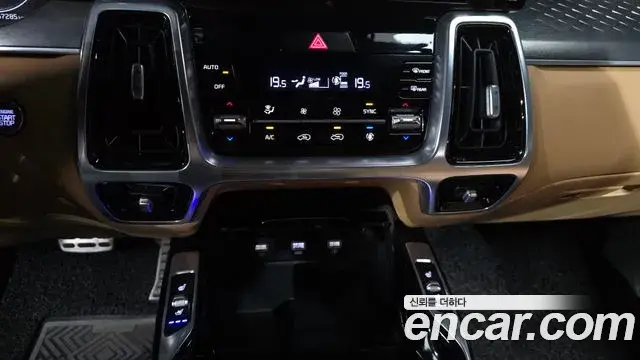 Kia Sorento 2020 — Photo 18/20