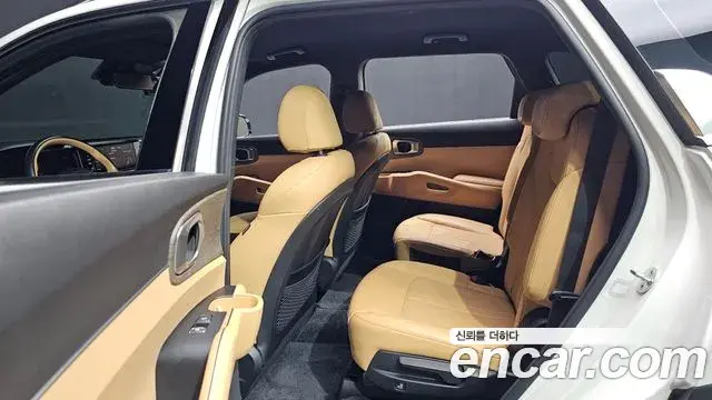 Kia Sorento 2021 — Фото 11/20