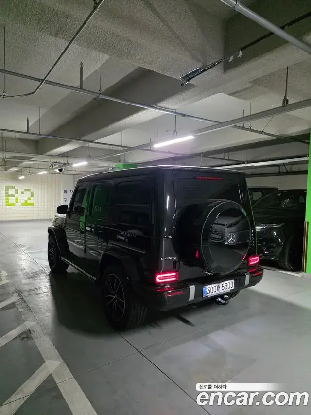 Mercedes-Benz G-Class 2025 — Фото 3/13