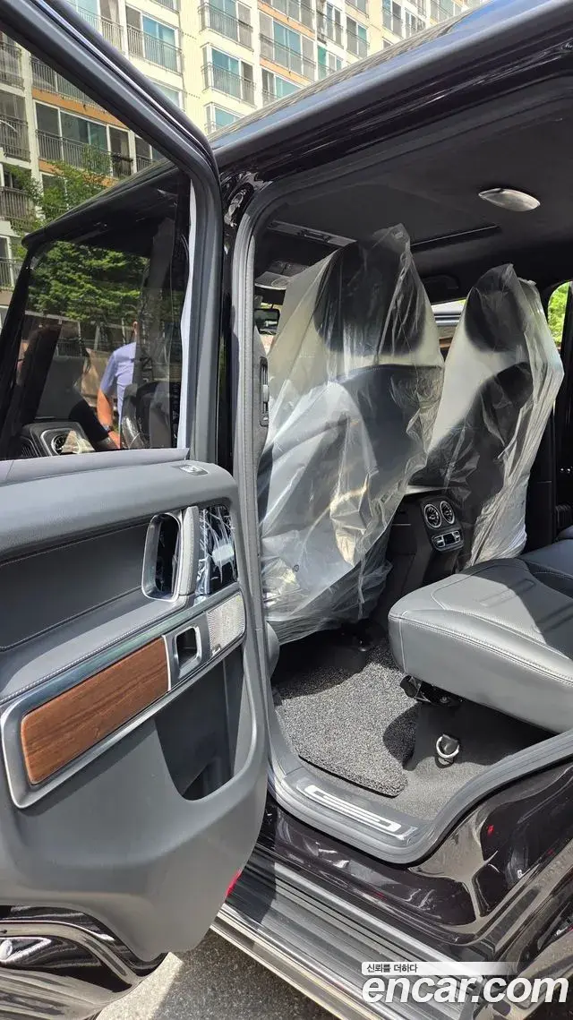 Mercedes-Benz G-Class 2026 — Фото 11/15