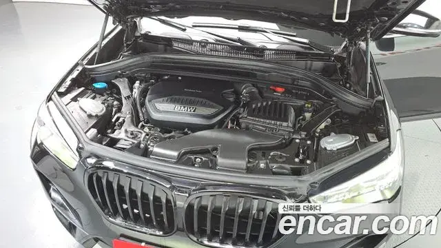 BMW X1 2021 — Photo 6/20