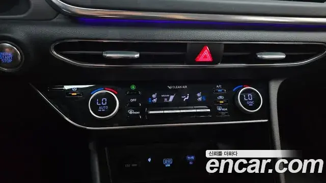 Hyundai Sonata Hybrid 2022 — Photo 29/30