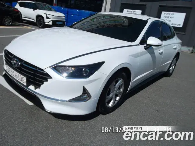 Hyundai Sonata 2021 — Фото 1/18