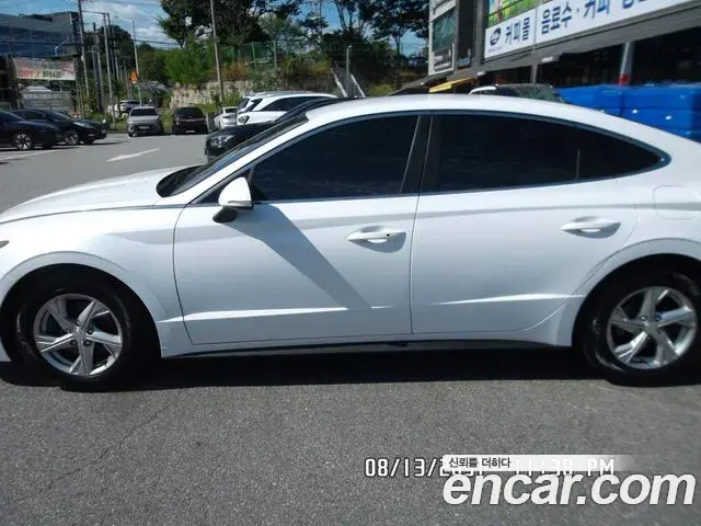 Hyundai Sonata 2021 — Фото 4/18