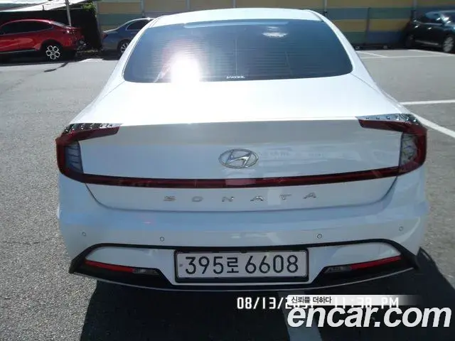 Hyundai Sonata 2021 — Фото 5/18