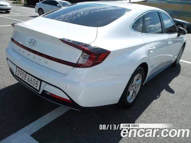 Hyundai Sonata 2021 — Фото 6/18