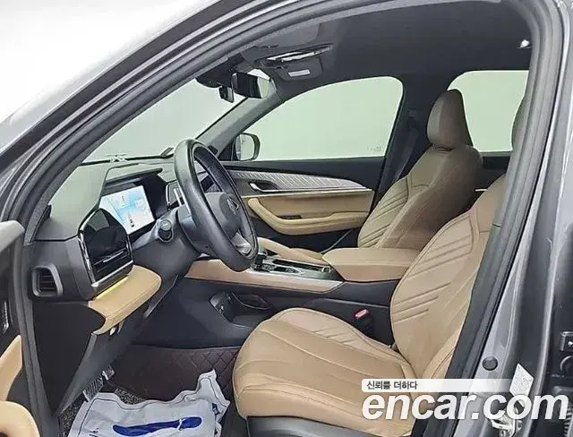 Renault Samsung Grand Koleos 2025 — Photo 12/19