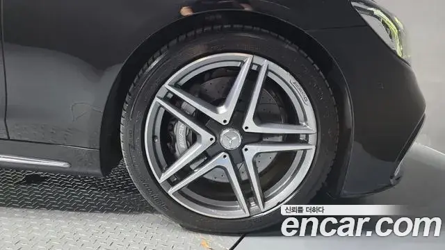 Mercedes-Benz S-Class 2018 — Photo 15/37