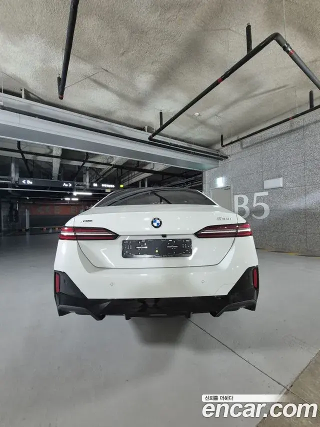 BMW 5 Series 2026 — ფოტო 8/8