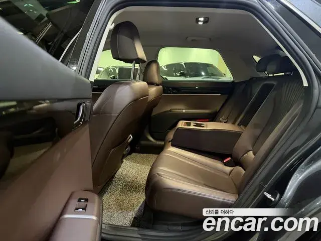 Hyundai Grandeur 2023 — Фото 10/20