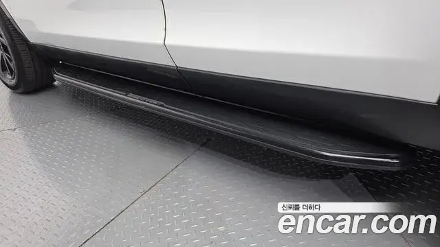 Land Rover Discovery Sport 2019 — ფოტო 24/33