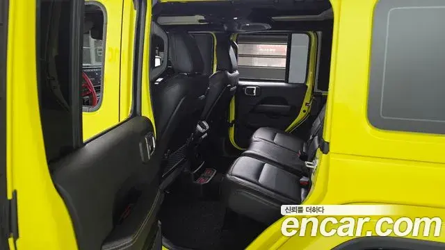 Jeep Wrangler 2024 — Şəkil 11/31