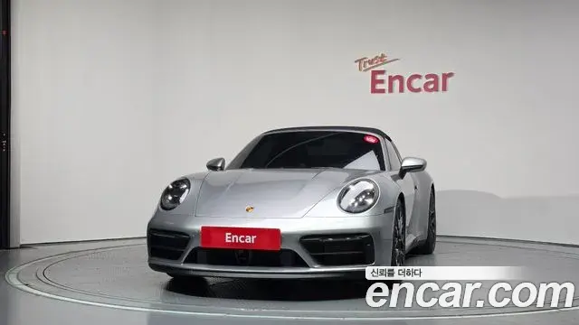 Porsche 911 2024 — ფოტო 25/32