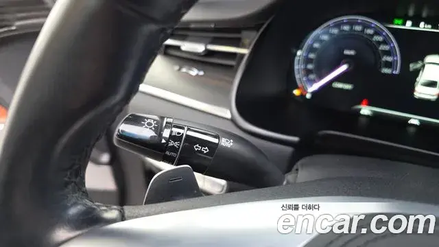 Kia The K9 2018 — Şəkil 16/34