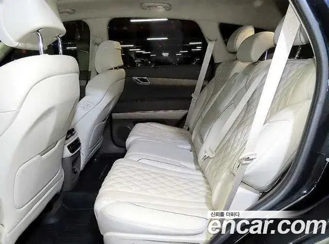 Genesis GV80 2021 — Photo 16/20