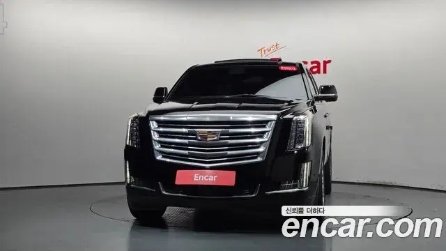 Cadillac Escalade 2019 — Фото 3/20