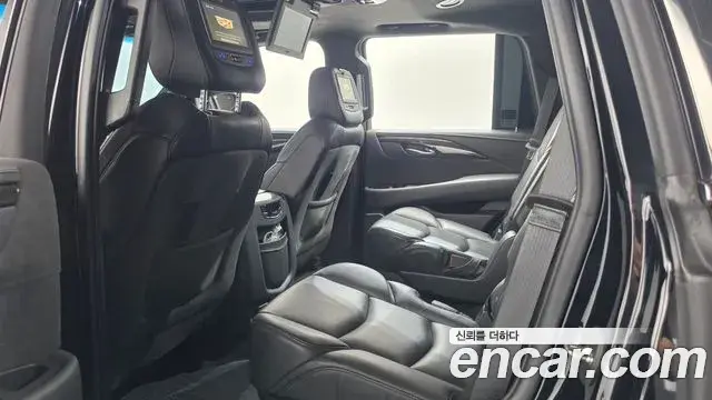 Cadillac Escalade 2019 — Photo 40/41