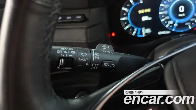 Cadillac Escalade 2019 — Photo 37/41