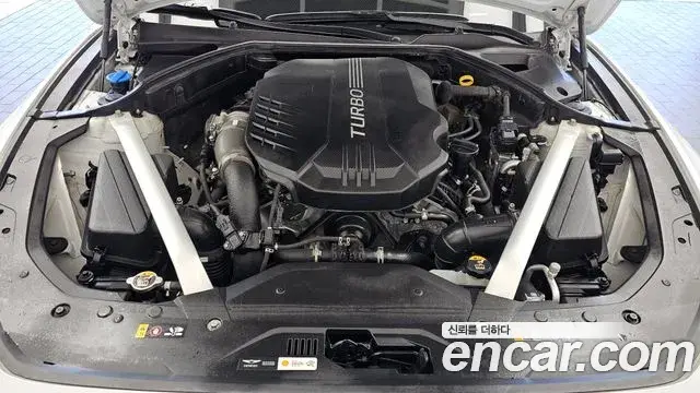 Genesis G70 2018 — ფოტო 32/35