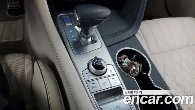 Genesis G70 2018 — ფოტო 15/35