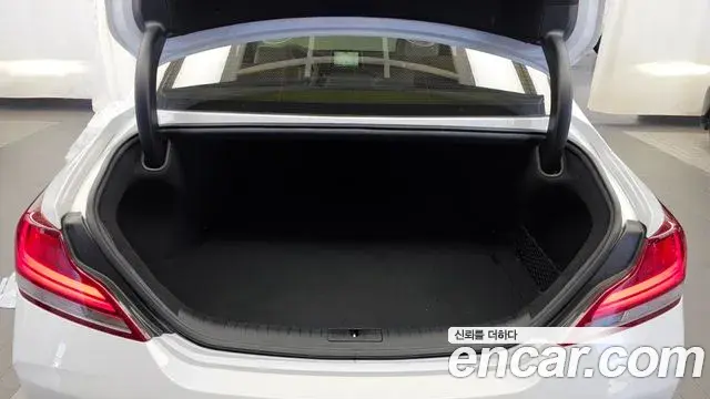Genesis G70 2018 — ფოტო 31/35